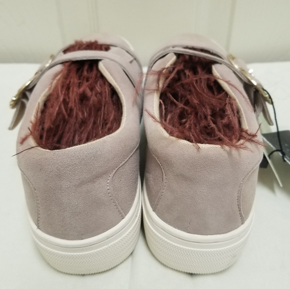Zara Basic Collection Sneakers - Picture 3 of 6